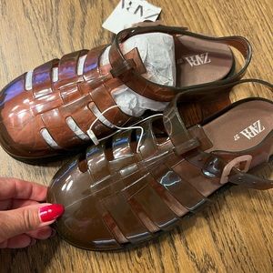 Zara brown flip flop/tong sandal size 37
